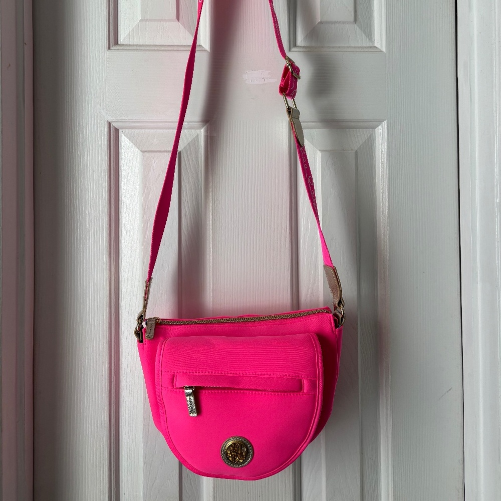 NWOT Lilly Pulitzer Giavanna Neoprene Crossbody Bag Aura Pink DISCONTINUED